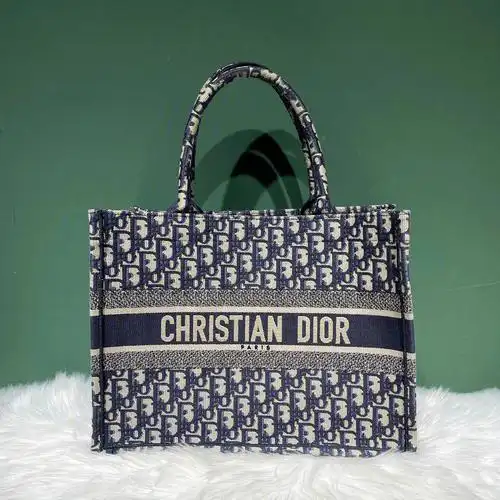 dior托特包