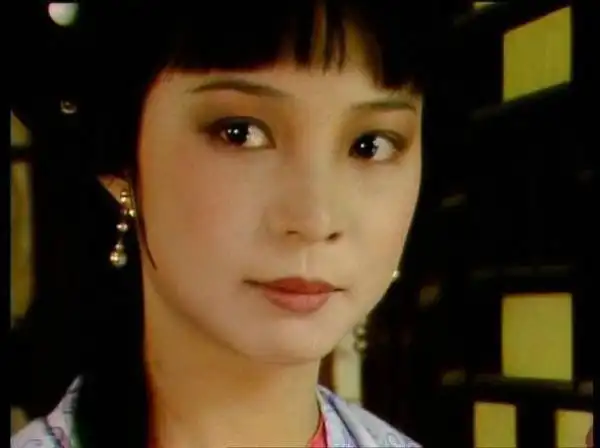 红楼梦中这个不起眼的小人物为何会引发一件惊心动魄的大事