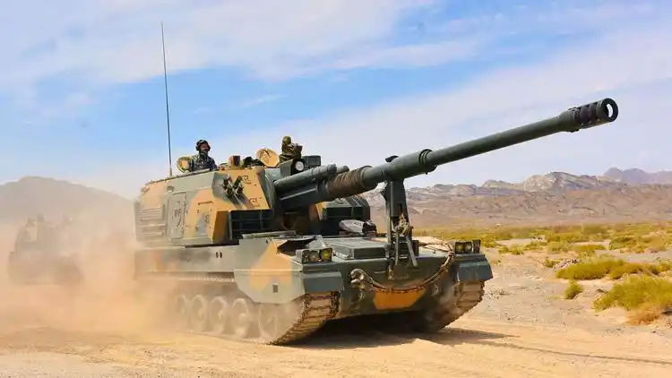 plz05式155毫米自行加农榴弹炮震撼开火视频高清实拍