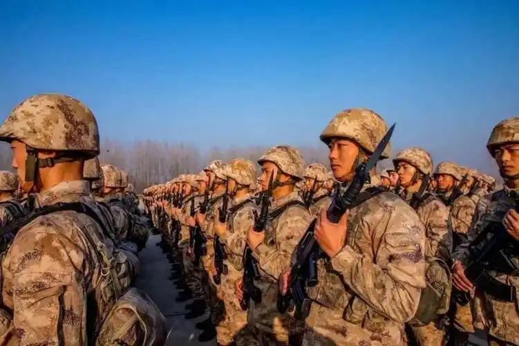 工作和土地保留义务兵和军士入伍前是机关,团体,事业单位或者国有企业