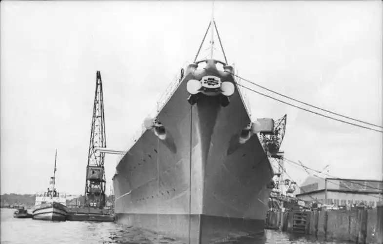 俾斯麦级战列舰