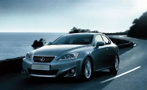 不下于iphone般的时尚 雷克萨斯is250