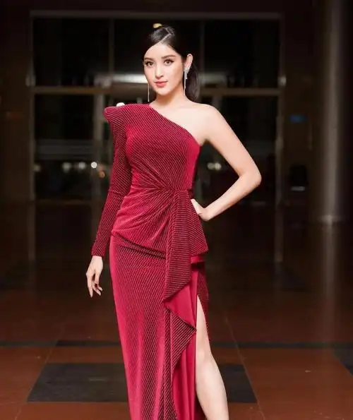 第一越南美女nguyen,身材火爆神似柳岩! - 美女养眼 - 67星辰