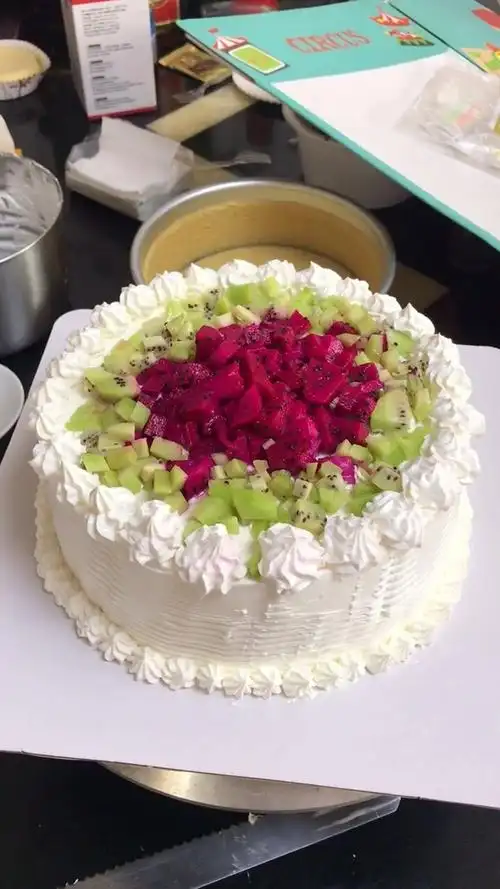 自制水果生日蛋糕的做法