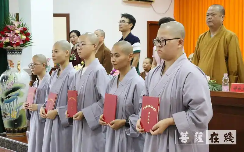 67广东佛学院尼众学院举行第廿一届本科暨廿五届预科毕业典礼