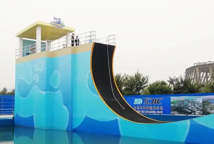 快乐向前冲新赛季今天正式启动朱之文等大明星现场助阵全新赛道闯关