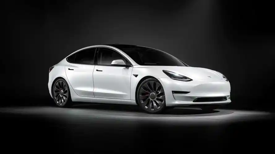 2599万元起新款特斯拉model3上市续航提升外观和内饰升级