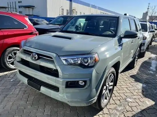 2022款丰田超霸4runnersr5版报价53万