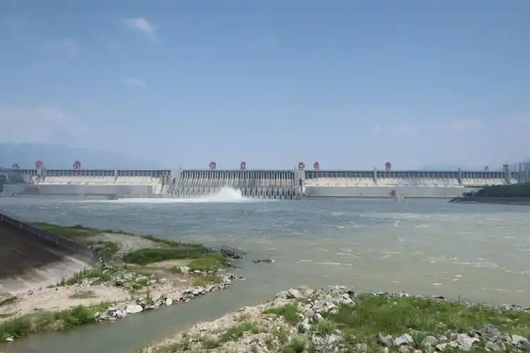 【携程攻略】宜昌交运两坝一峡游船景点,车去船回,先苦后甜:上午走走