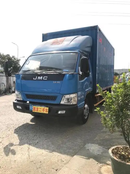 江铃货车宽体厢式4.