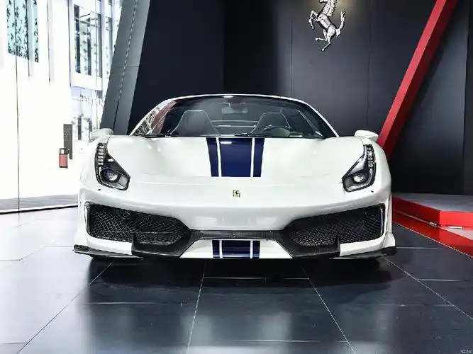 法拉利488pistaspider