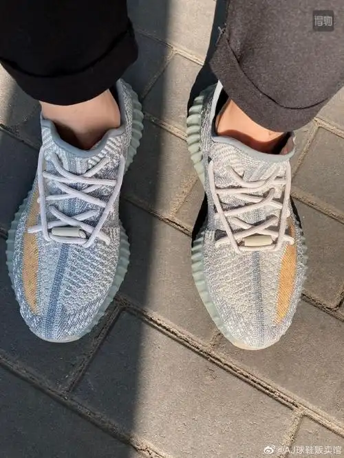 椰子350灰蓝模特上脚