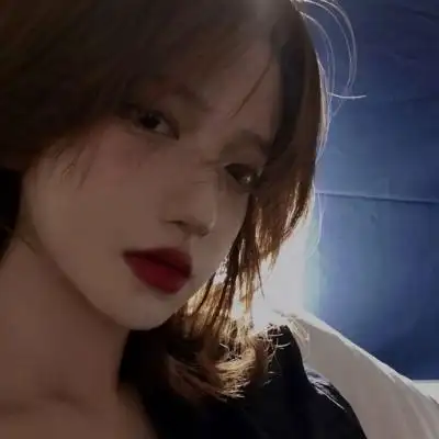 qq头像女生暗色系高清好看的女生真人暗色系头像图片