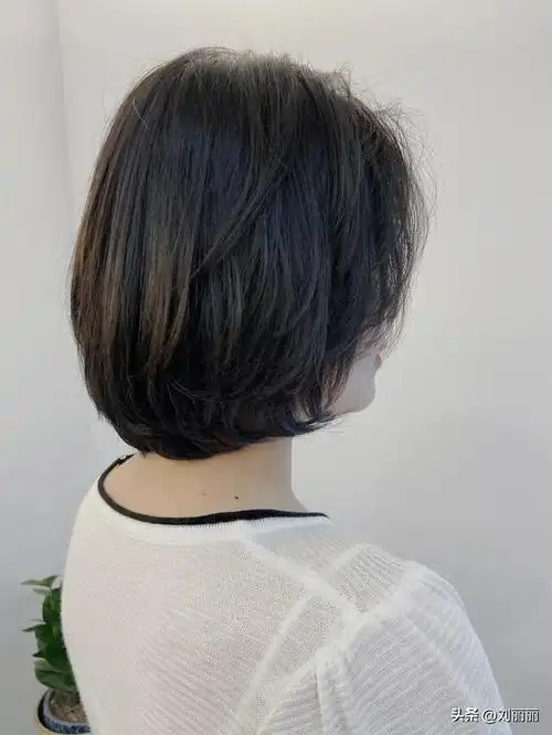 短发波波头图片(小脸型适合哪种短发波波头)(11)