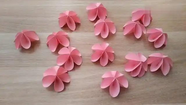 少女心爆棚,diy樱花折纸花环,粉嫩清新容易上手.