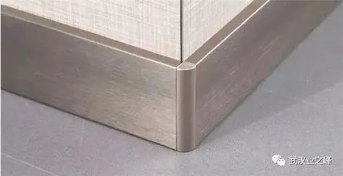 俗话说得好,地板要惊艳,全靠踢脚线!