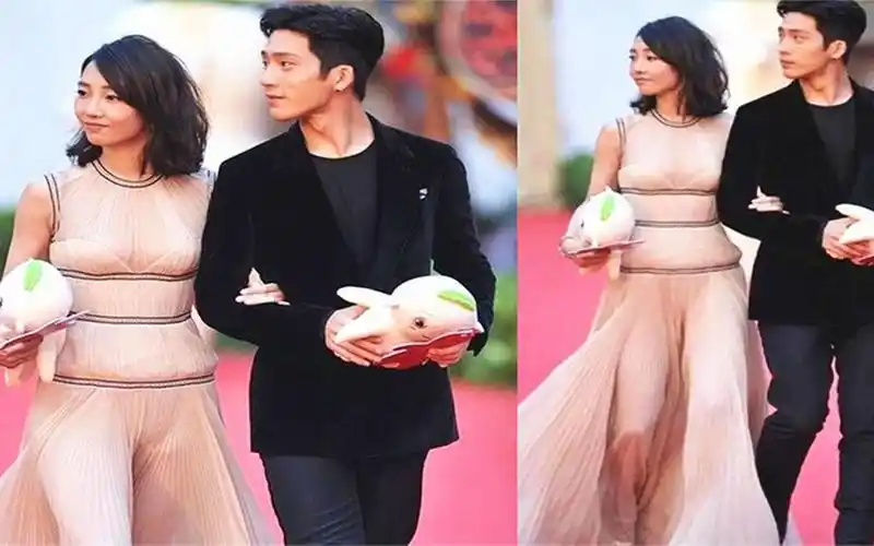 白百何穿透视裙勒出三角区,当 一阵风吹过去,网友瞬间不淡定了