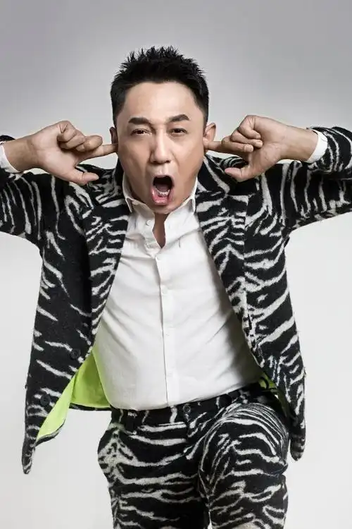 集齐八个逗比杠子叔召唤一个长腿男神@王新td#背着奶奶进城#剧里二叔