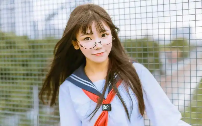 jk学生制服美女户外写真图片桌面壁纸