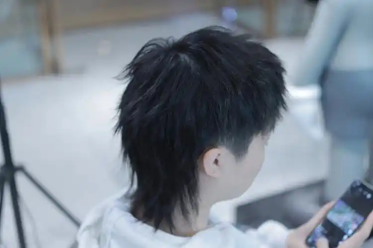 回头率超高的日系狼尾发