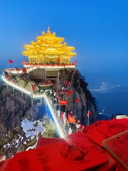 热辣滚烫洛阳移动实现老君山旅游高峰网络零拥塞