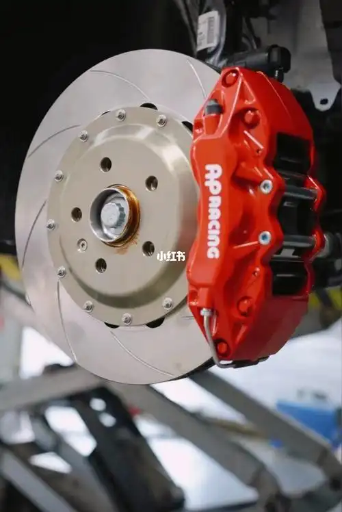 大众高尔夫8gti刹车改装ap9040大六卡钳