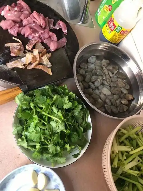 记录一下买菜做饭的过程吧,自己动手丰衣足食,忙了