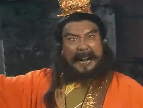 这个国家有三个妖怪被封为国师,分别叫做羊力大仙,虎力大仙和鹿力大仙