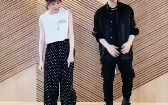 营业啦～双人舞跳起来-转发老潘抖音#潘玮柏tobeloved双人舞 @潘玮柏