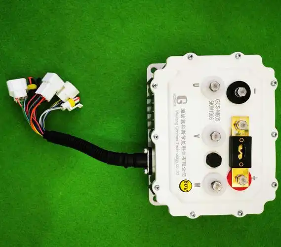 四轮电动车用交流电机控制器