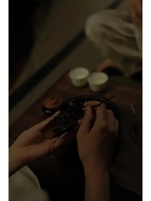 品一杯茶茗,时光深处,惟愿岁月悠然.