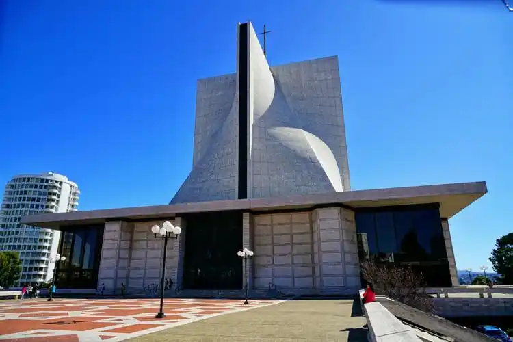 旧金山圣玛丽教堂