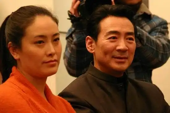 由真实反特故事改编的电视剧《红色档案之凤凰迷影》在北京召开新闻