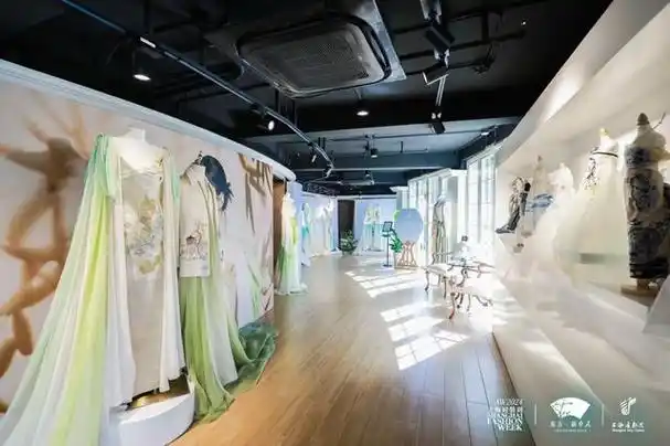 elle专访园游绮梦东方新中式时尚展鉴赏东方美学新篇章