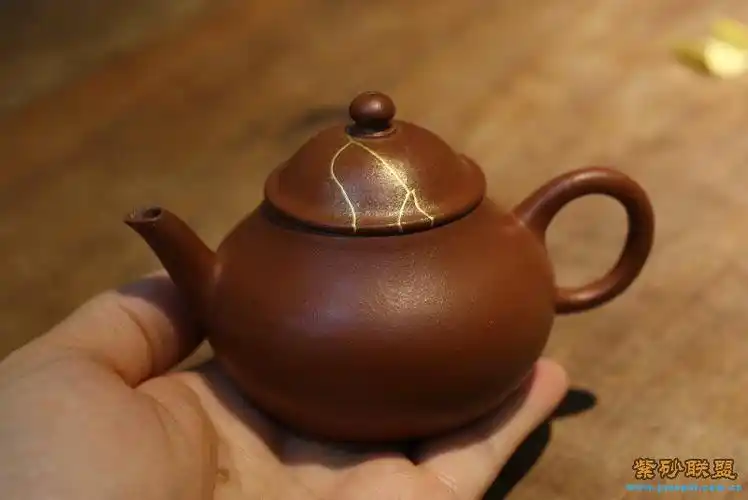 致远堂茶文化专业金缮修瓷锔壶