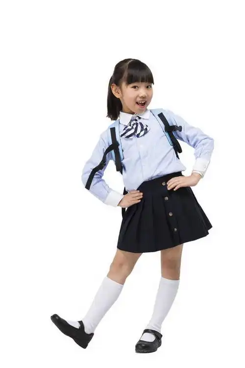 东方人,儿童,背,一个人,学生,站,竖图,彩色,室内,白天,留白,抠图,白色