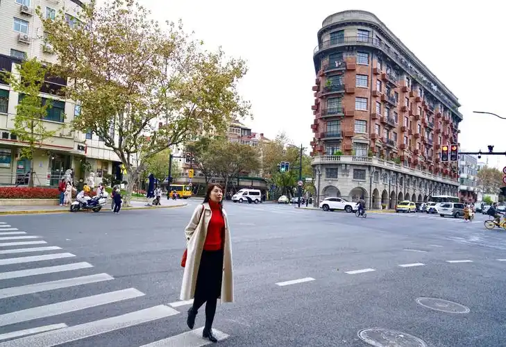 一条马路一部历史魔都武康路街拍