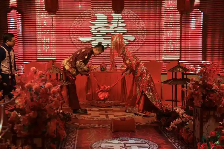 其它 新郎马浩伟新娘赵雯洁喜结良缘 写美篇一场传统的中式婚礼现场