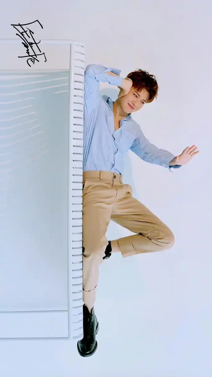 任嘉伦# 用一张嘉伦的壁纸图道声晚安