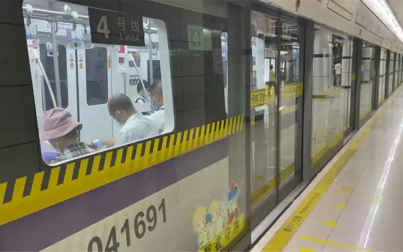 【上海地铁】4号线包公独苗 元老429 塘桥出站(外圈)_哔哩哔哩_bili