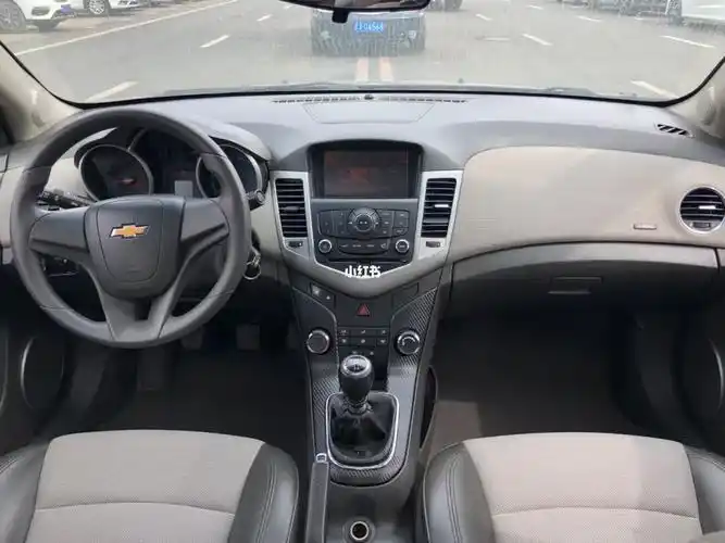 2014年雪佛兰科鲁兹 手动1.6l_二手车_汽车_汽车介绍