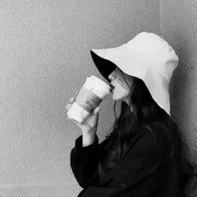 【女头杂烩】侧颜控‖背影‖感伤‖孤独‖终究你会删掉那些曾经拼命想