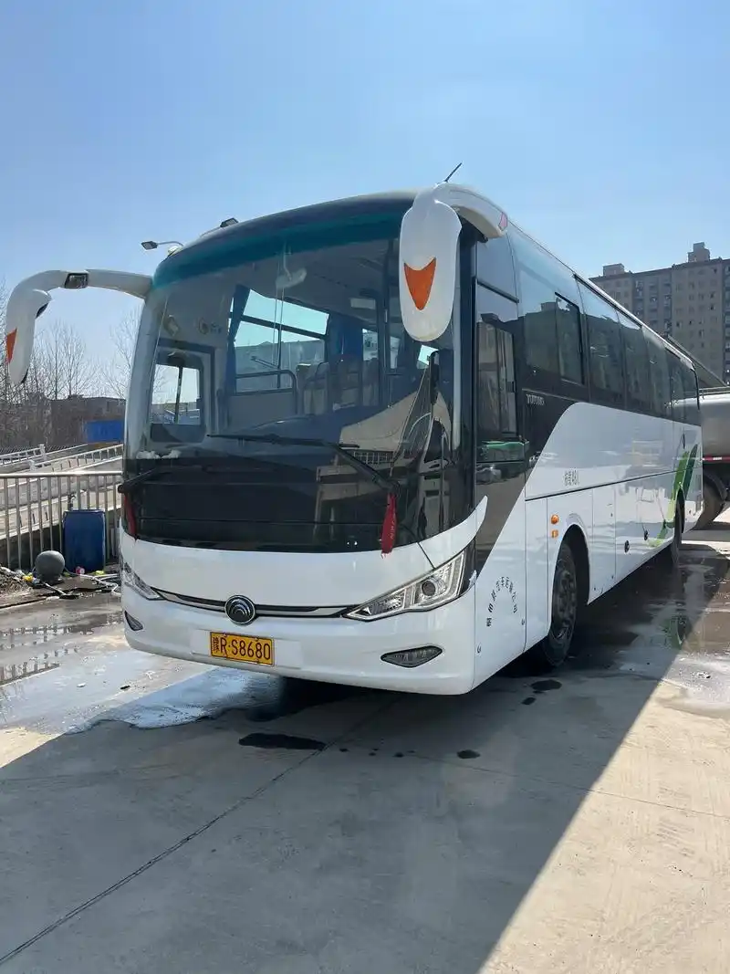 河南南阳旅游用车33至55座豪华商务旅游大巴宇通大巴车