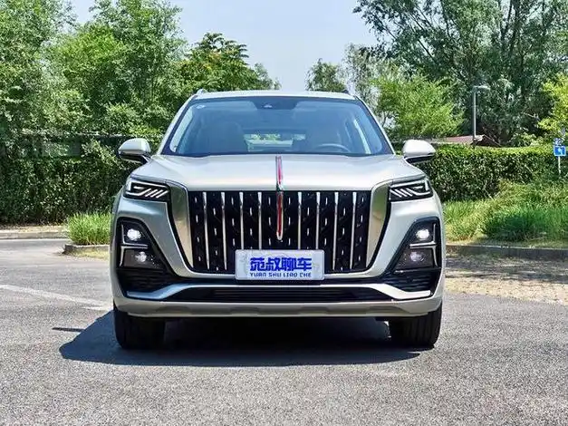 试驾新红旗hs5外观大气配置足驾驶感受挺不错