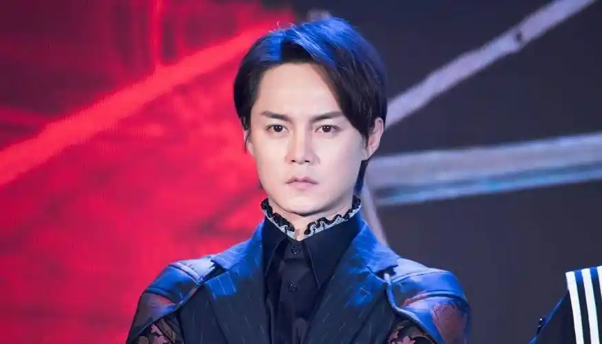 尹正蒋梦婕恋情石锤?看到生图下的蒋梦婕,尹正有福了!