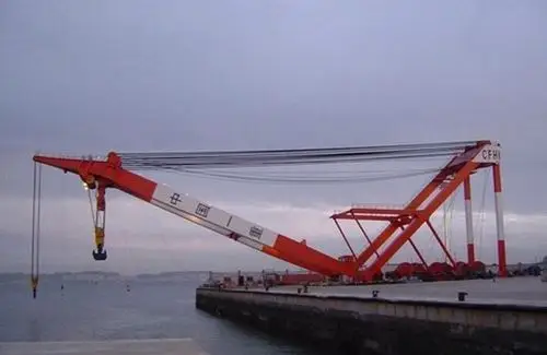 桅杆式起重机图文讲解