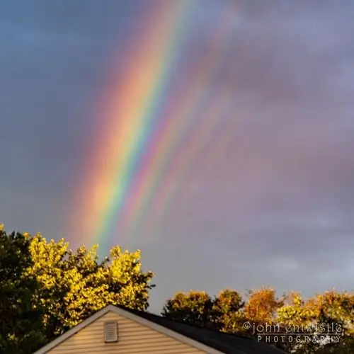 网民赞叹异乎寻常之彩虹图片