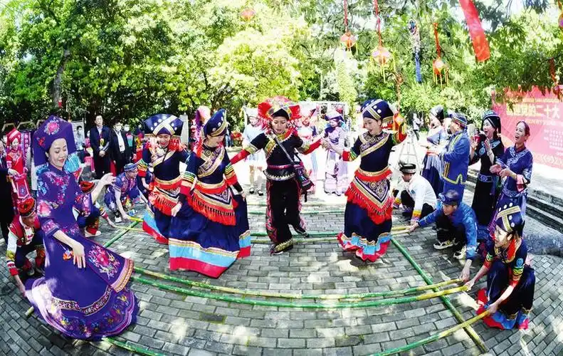 武鸣区壮族三月三民俗文化展示活动举行