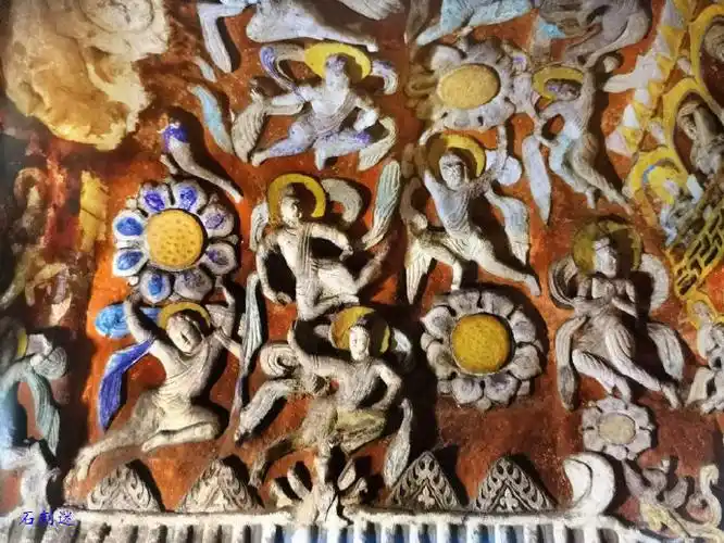 云冈石窟:飞天造像2