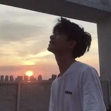 酷酷的男生头像真人阳光温暖给你安全感的男生